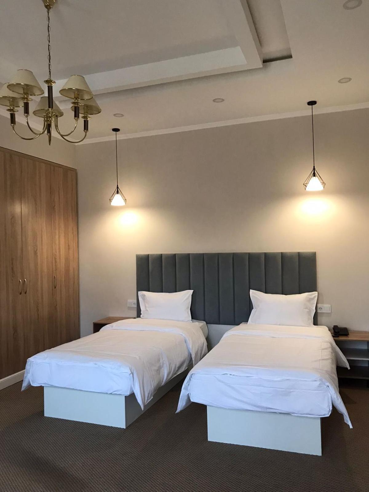 Aykun Hotel Almaty Ngoại thất bức ảnh