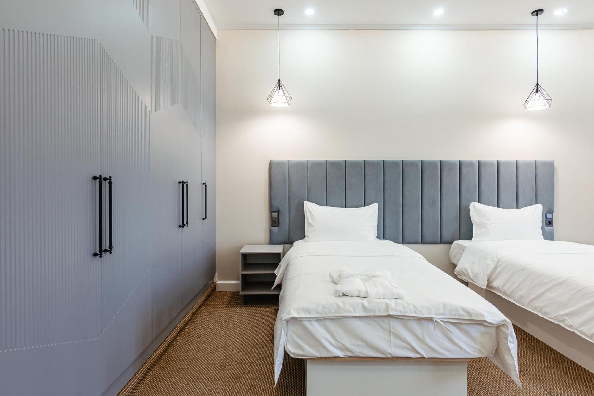 Aykun Hotel Almaty Ngoại thất bức ảnh