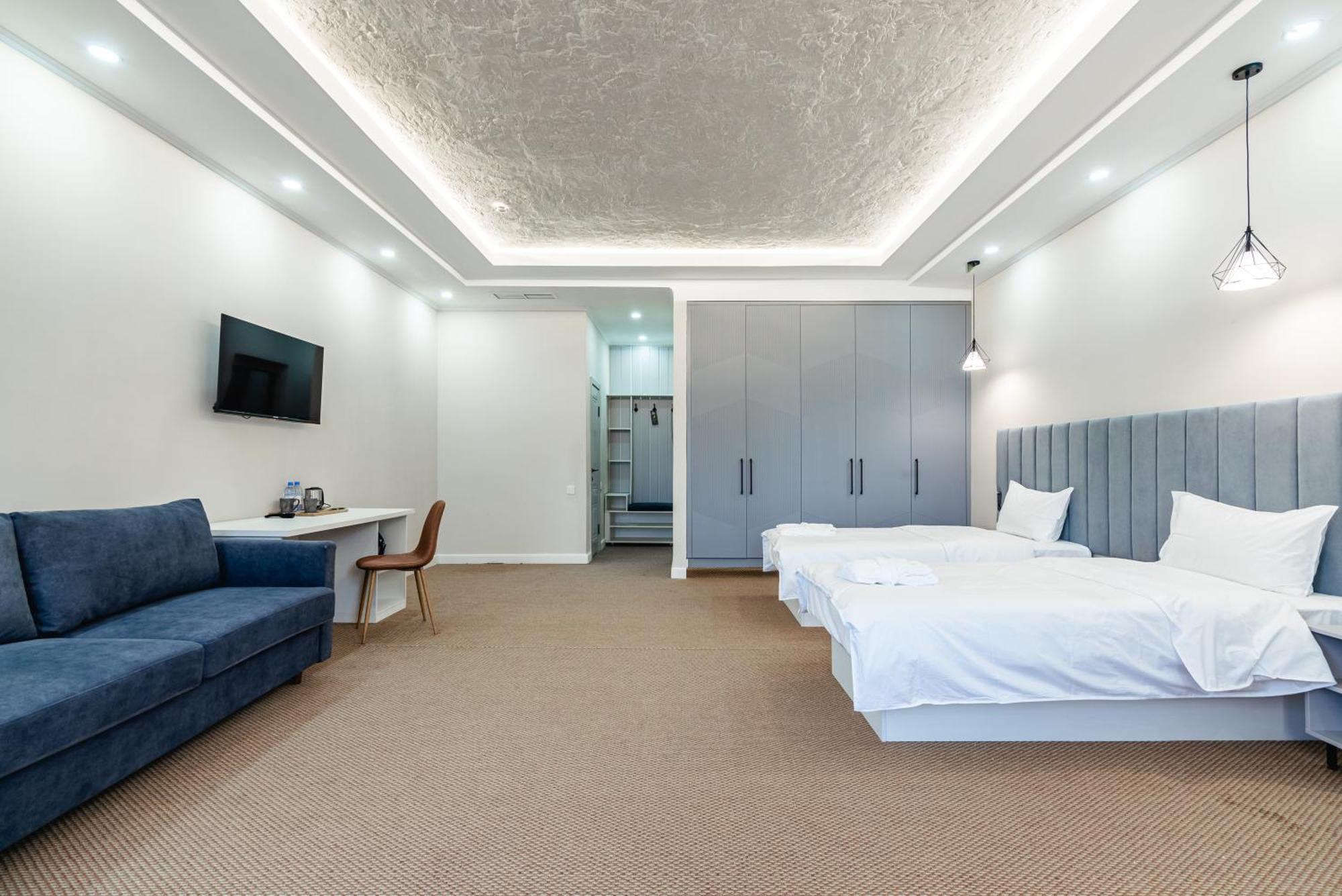 Aykun Hotel Almaty Ngoại thất bức ảnh