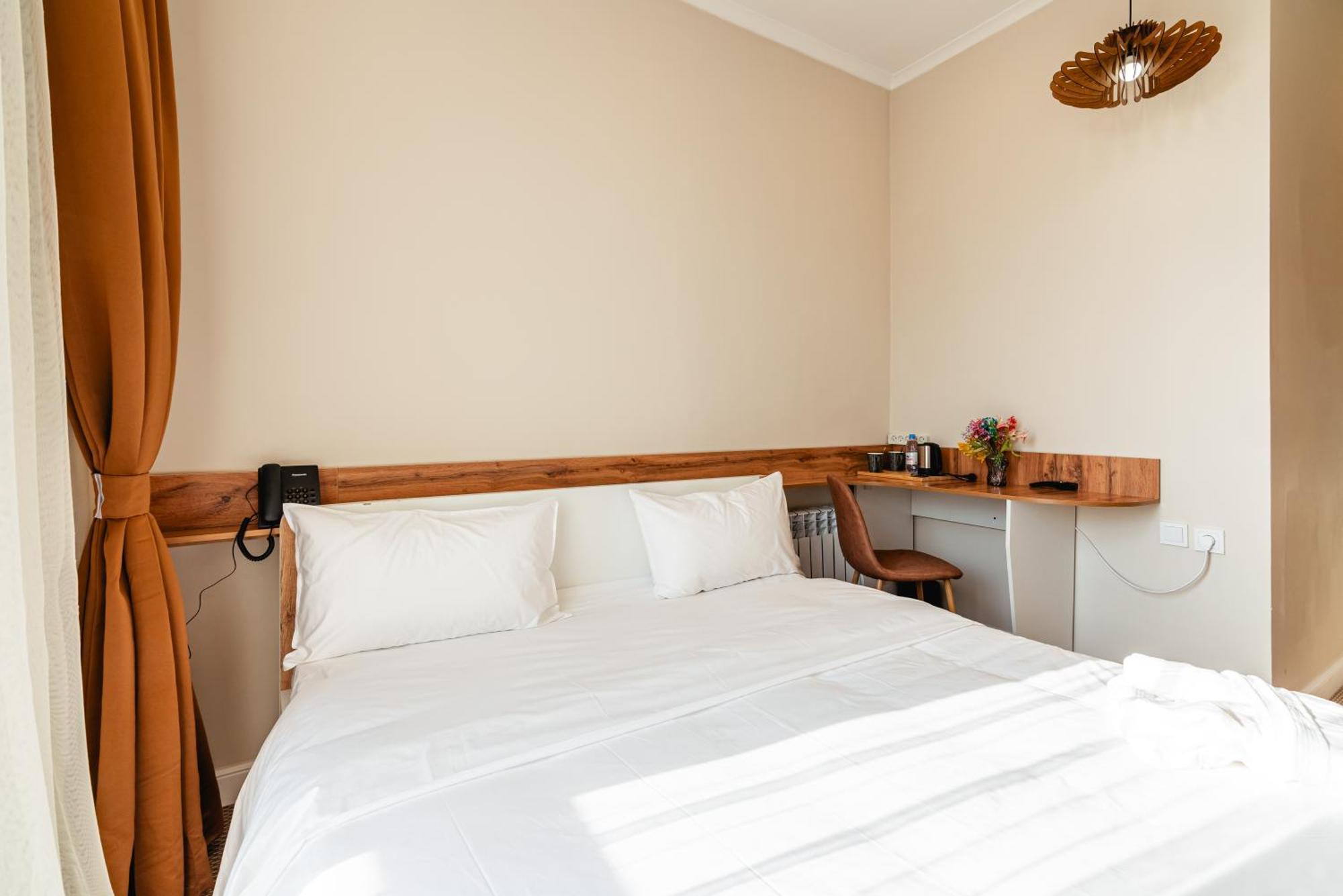 Aykun Hotel Almaty Ngoại thất bức ảnh