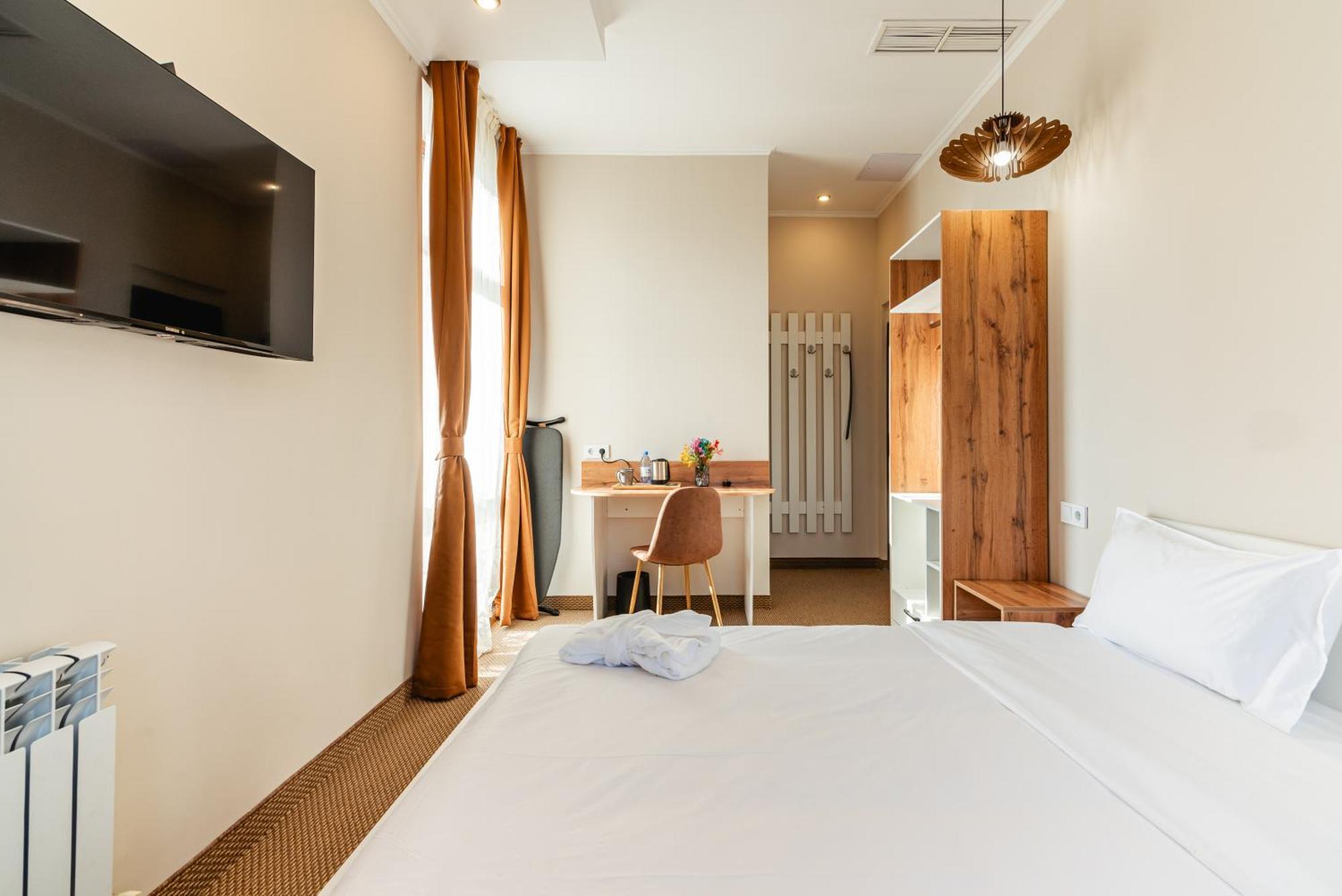 Aykun Hotel Almaty Ngoại thất bức ảnh