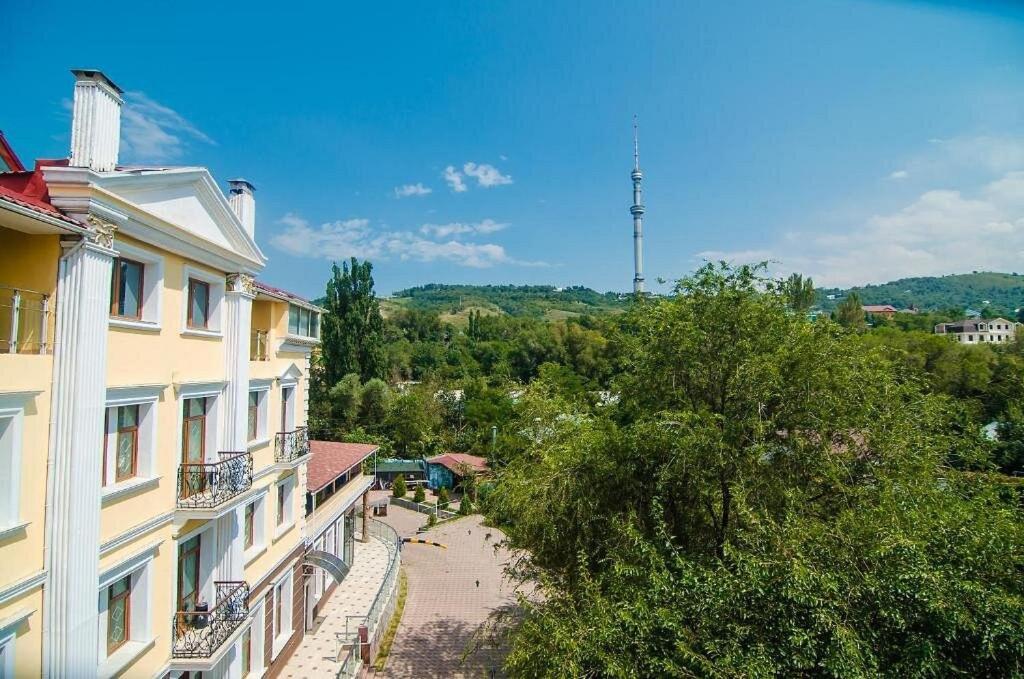 Aykun Hotel Almaty Ngoại thất bức ảnh