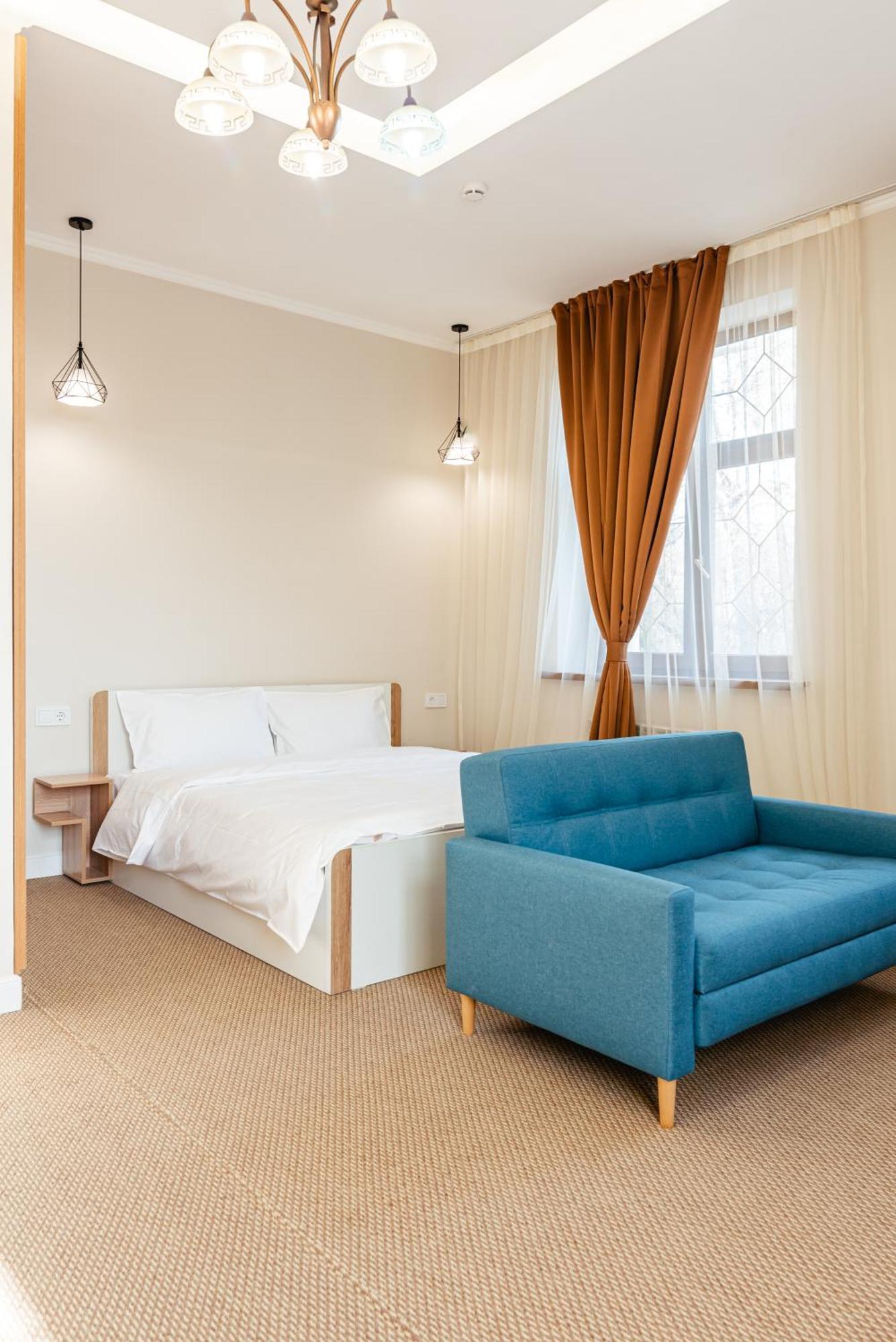 Aykun Hotel Almaty Ngoại thất bức ảnh