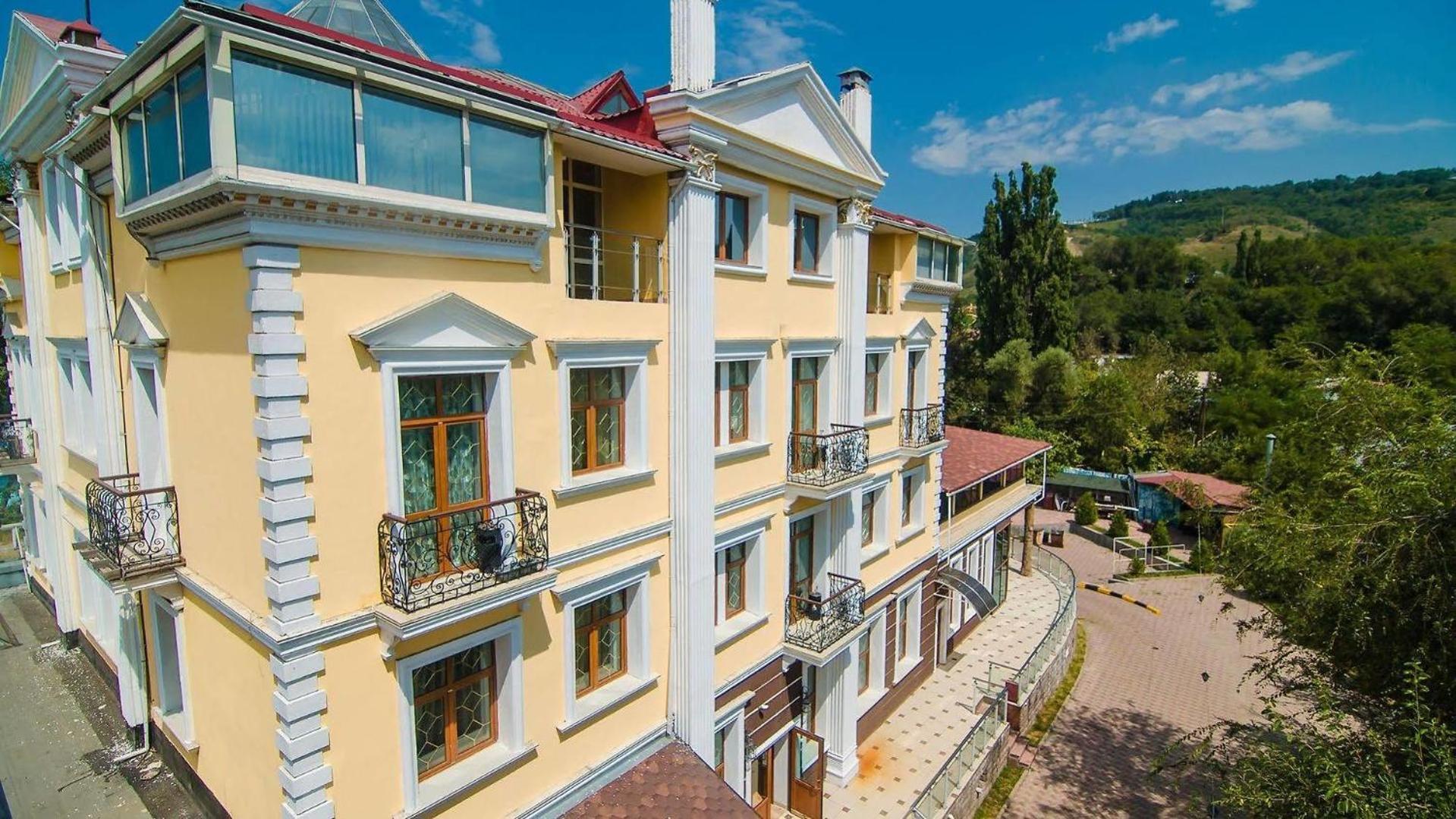Aykun Hotel Almaty Ngoại thất bức ảnh